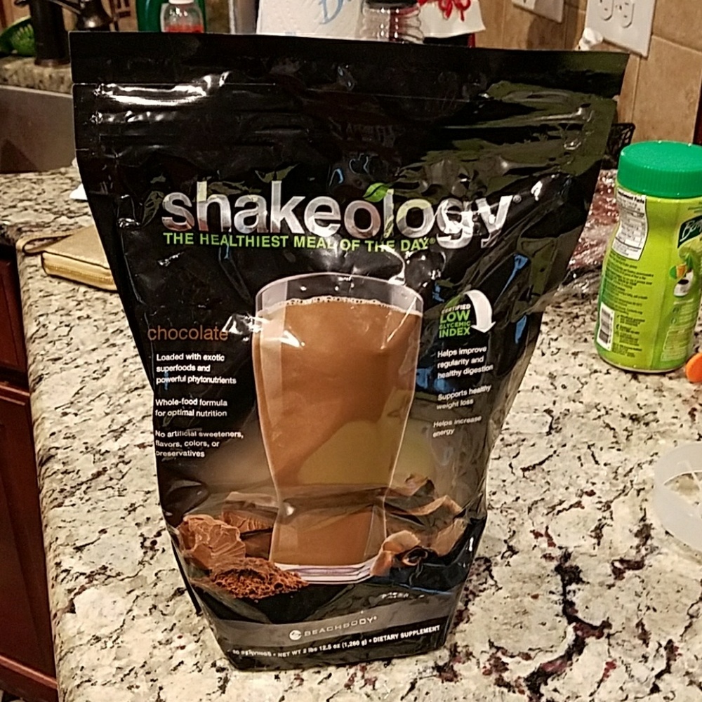 Chocolate Shakeology 30 day supply UNOPENED
